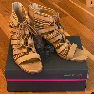 Vince CamutoKaiann Heeled Sandal Saddle Beige